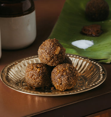 Karupatti Laddu