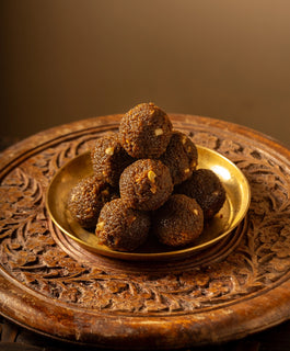Karupatti Laddu